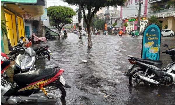 quoc lo long xuyen ngap nuoc